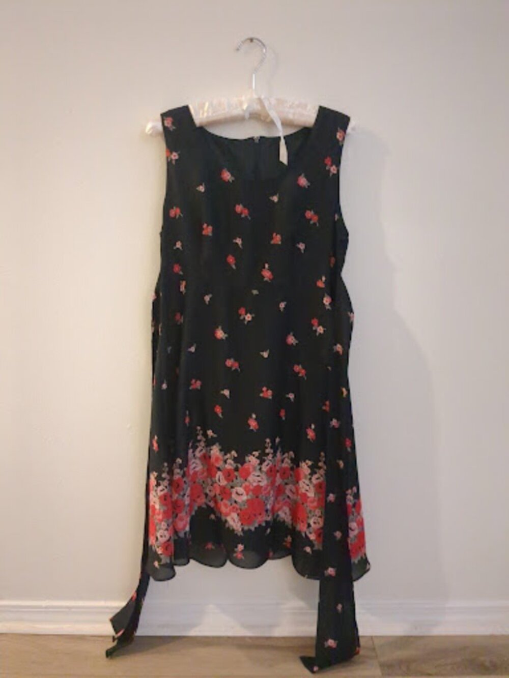 Vintage La Belle Fashions Floral Print Black Dress – Sleeveless Tea Dress